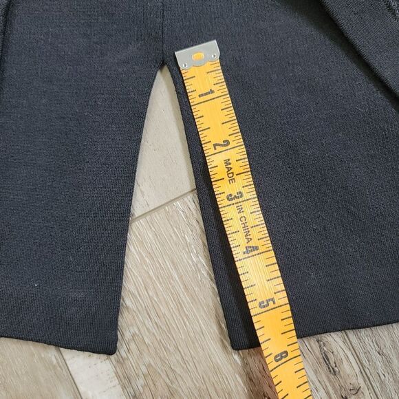 St. John Caviar Wool Blend Skirt Size 8 - Picture 6 of 6